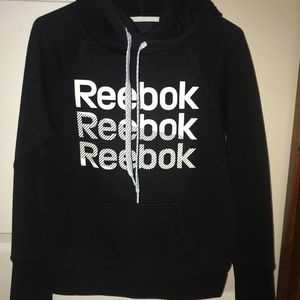 High neck sweatshirt